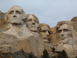 Mount Rushmore: 14 Sommer für 4 Präsidenten