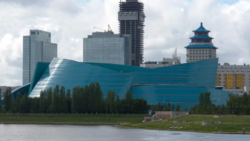 Oper Astana