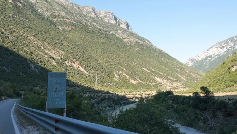 Bergstraßen in Albanien