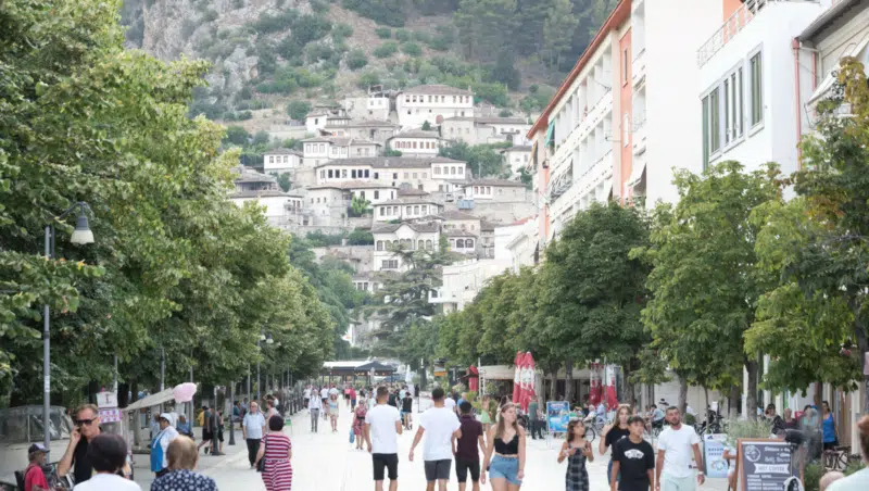 Boulevardi Republika in Berat