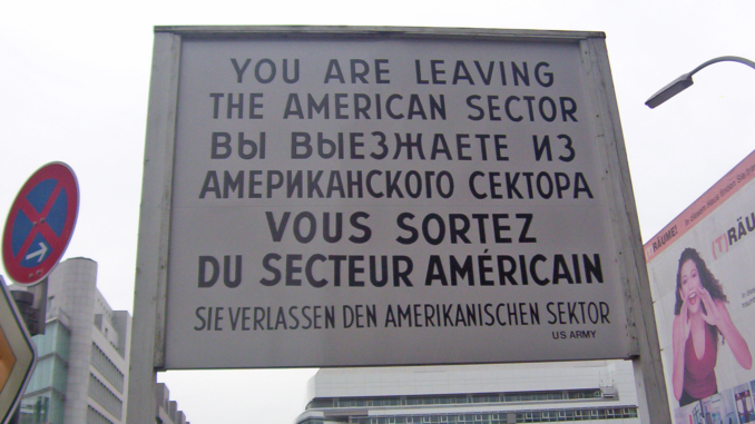 Berliner Mauer Checkpoint Charlie