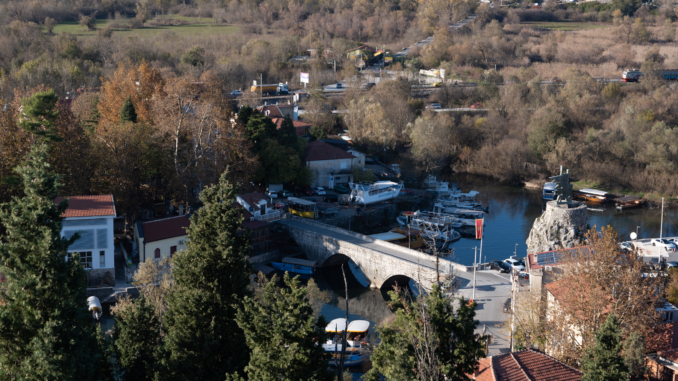 Blick auf Virpazar