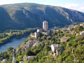 Počitelj: Das Dorf, das sich den Berg hinaufschlängelt